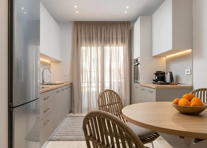 Stylish Rhodes With Prime Location - L & C Escape Apartmán